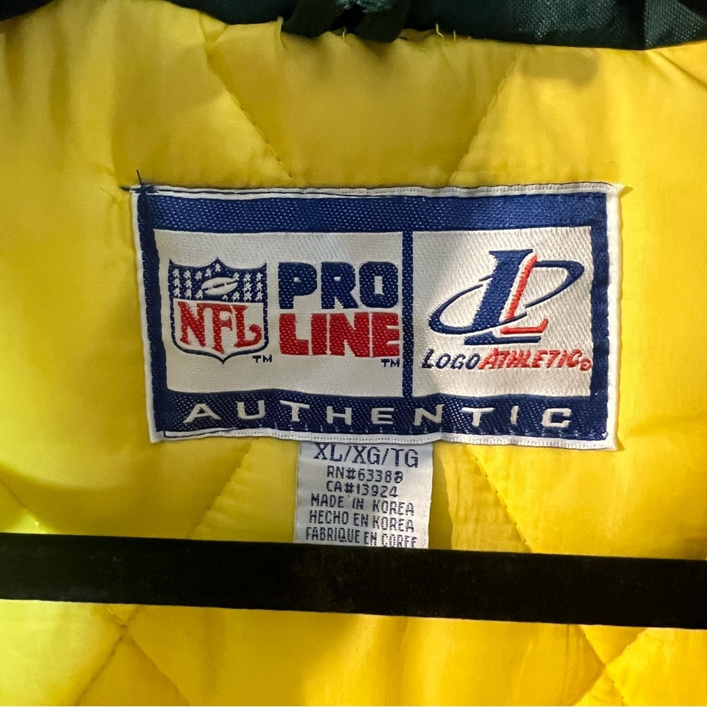 Vintage NFL Pro Line Green Bay Packers Jacket - Picture 2 of 14